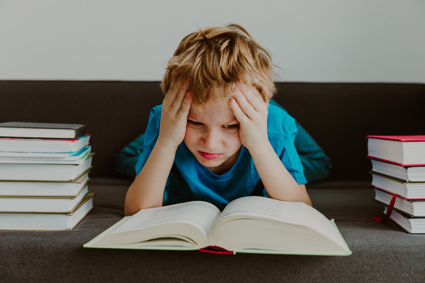 מדריך מקיף לשיפור הקשב והריכוז אצל ילדים עם ADHD: טיפולים, תזונה, ופתרונות טבעיים